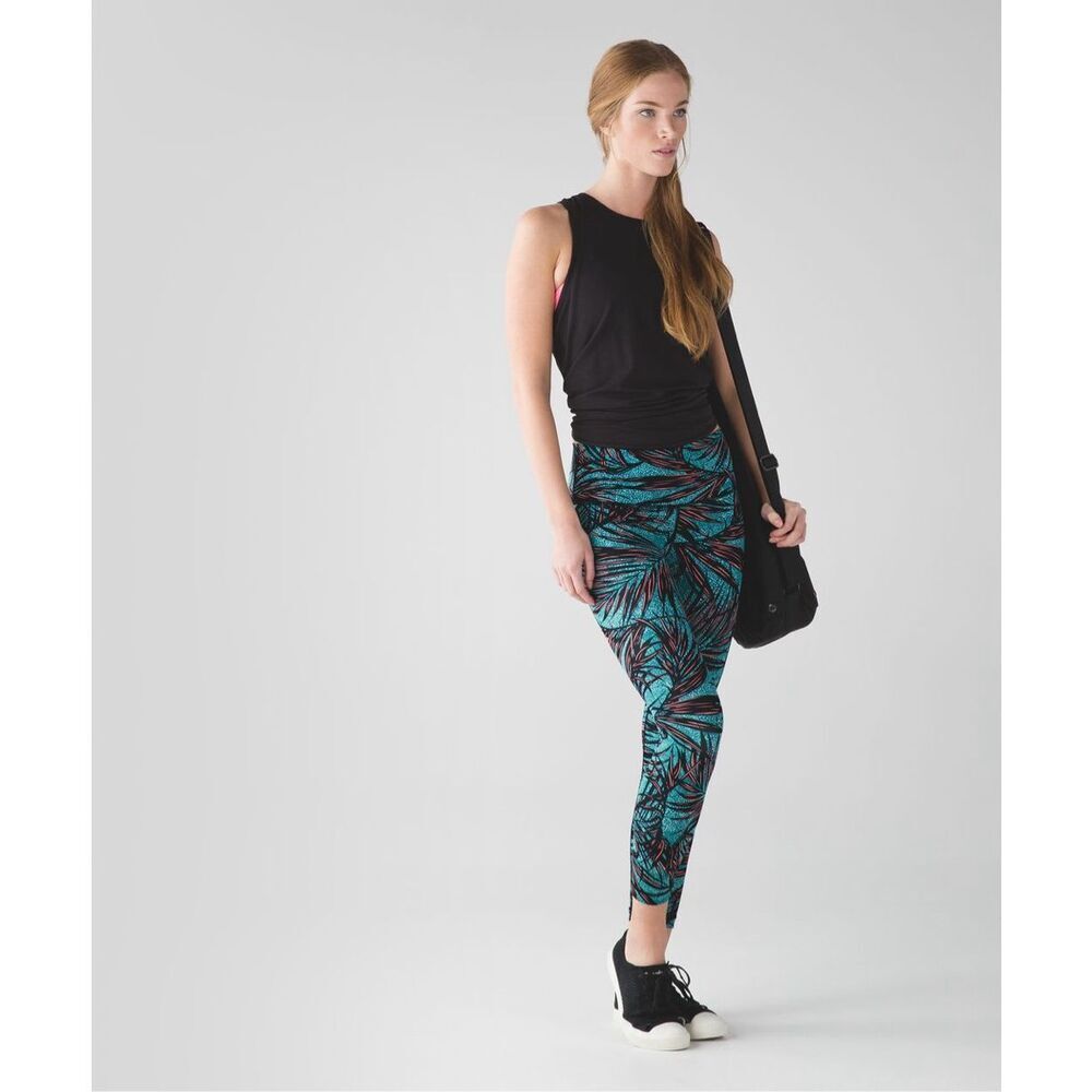 Lululemon High Times Pant Palm Lace Tofino Teal Multi | Size 6